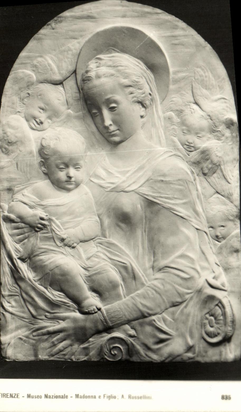 VINTAGE POSTCARD Militaria Firenze Museum Nazionale Madonna E filgio