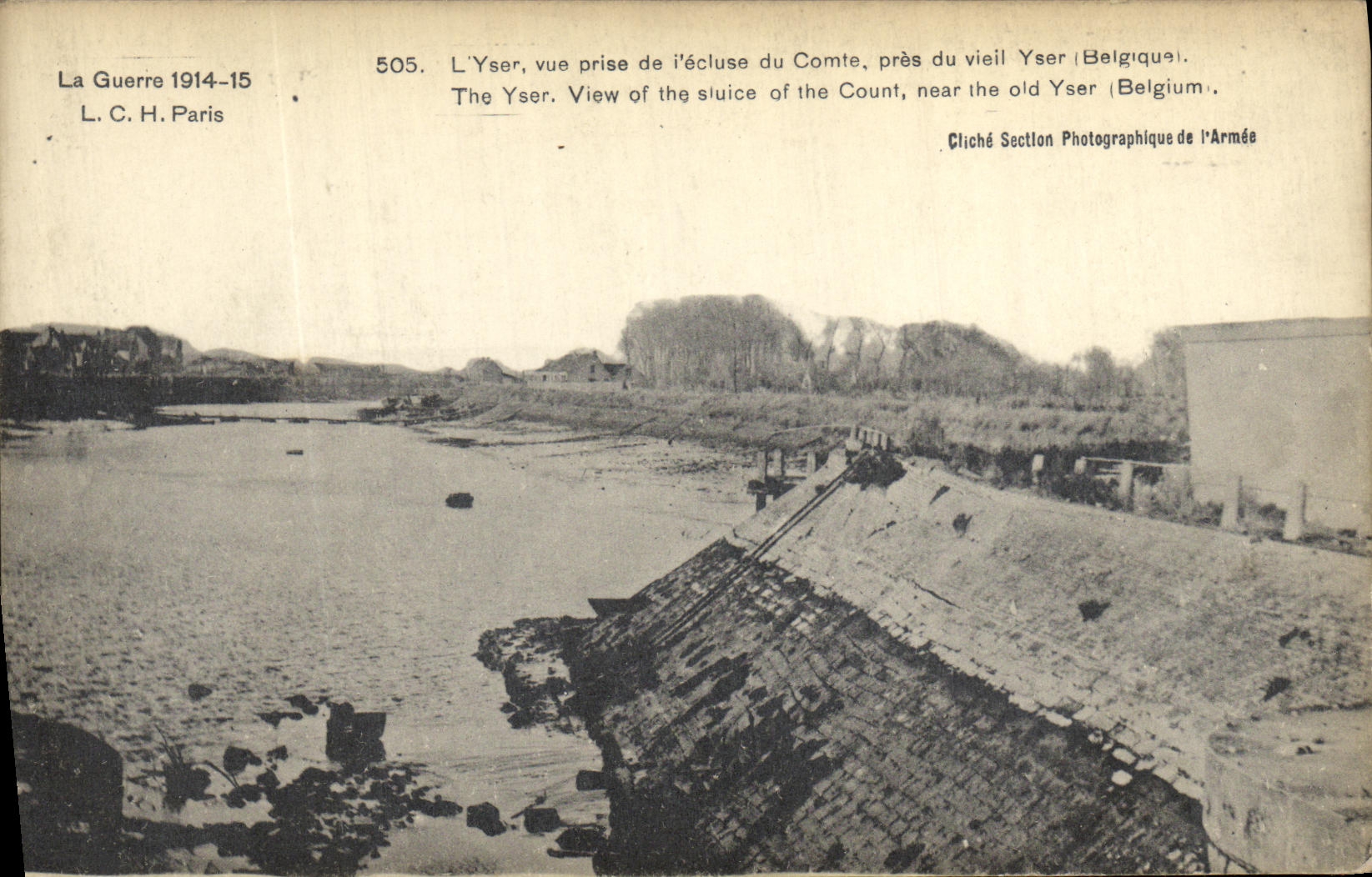 VINTAGE POSTCARD Militaria L Yser seen from of L locks of the Count close to old Yser