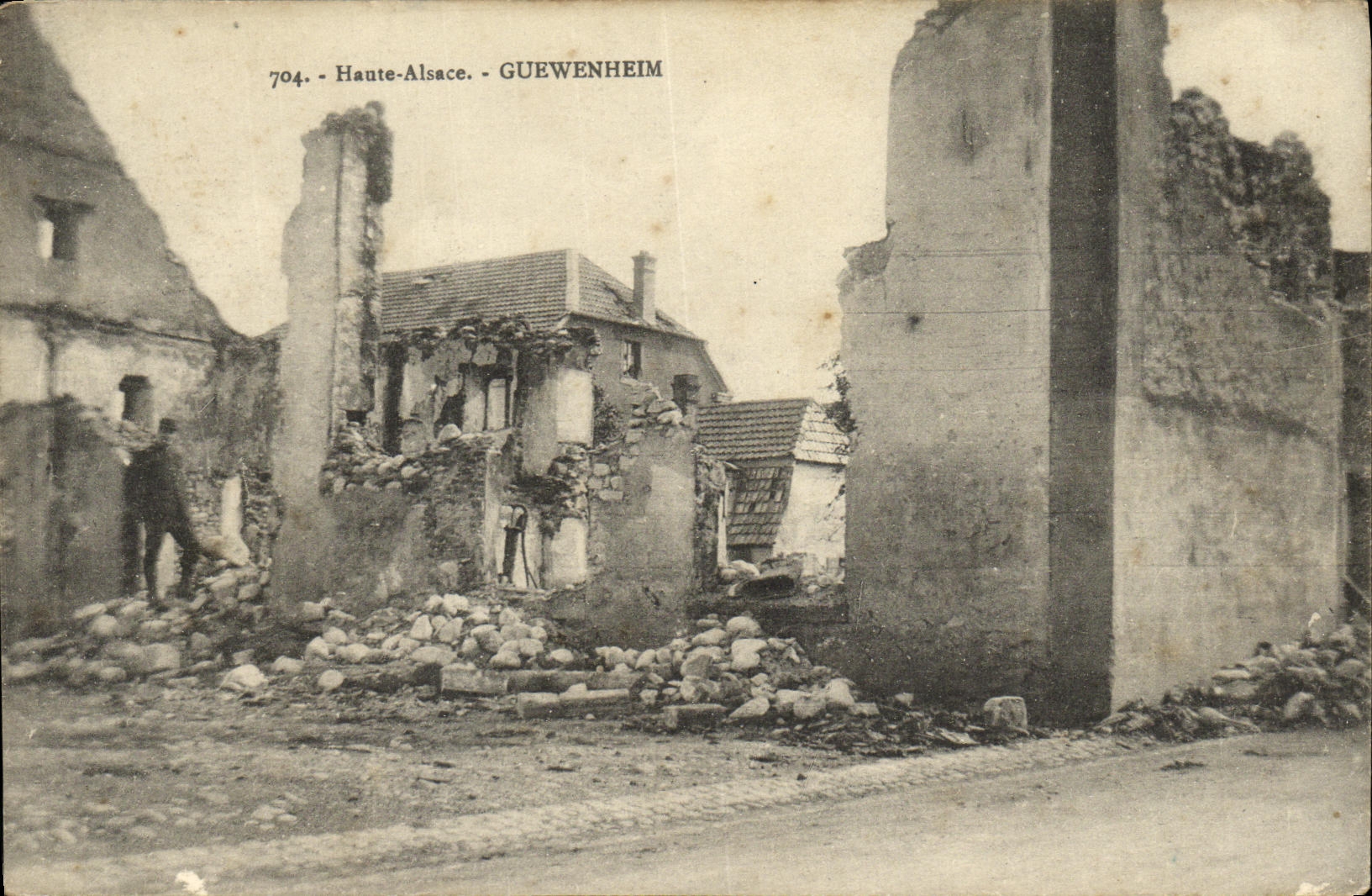 VINTAGE POSTCARD Militaria High Alsace Guewenheim