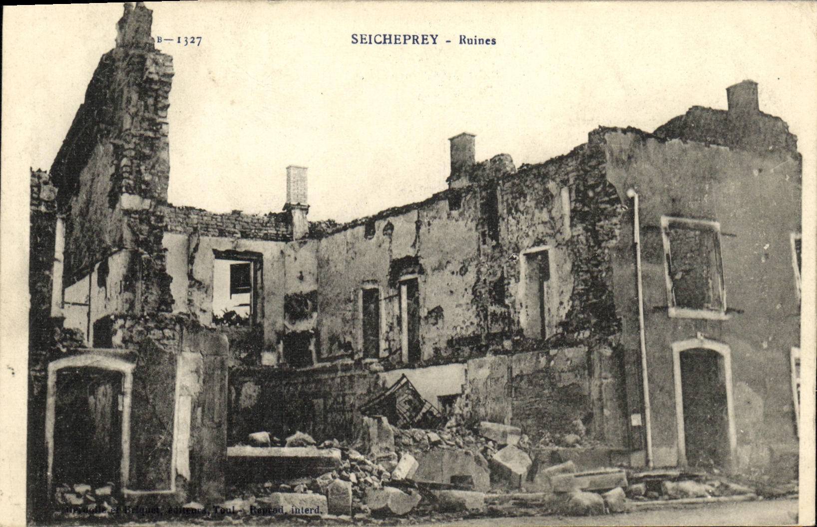 VINTAGE POSTCARD Militaria Seicheprey Ruins