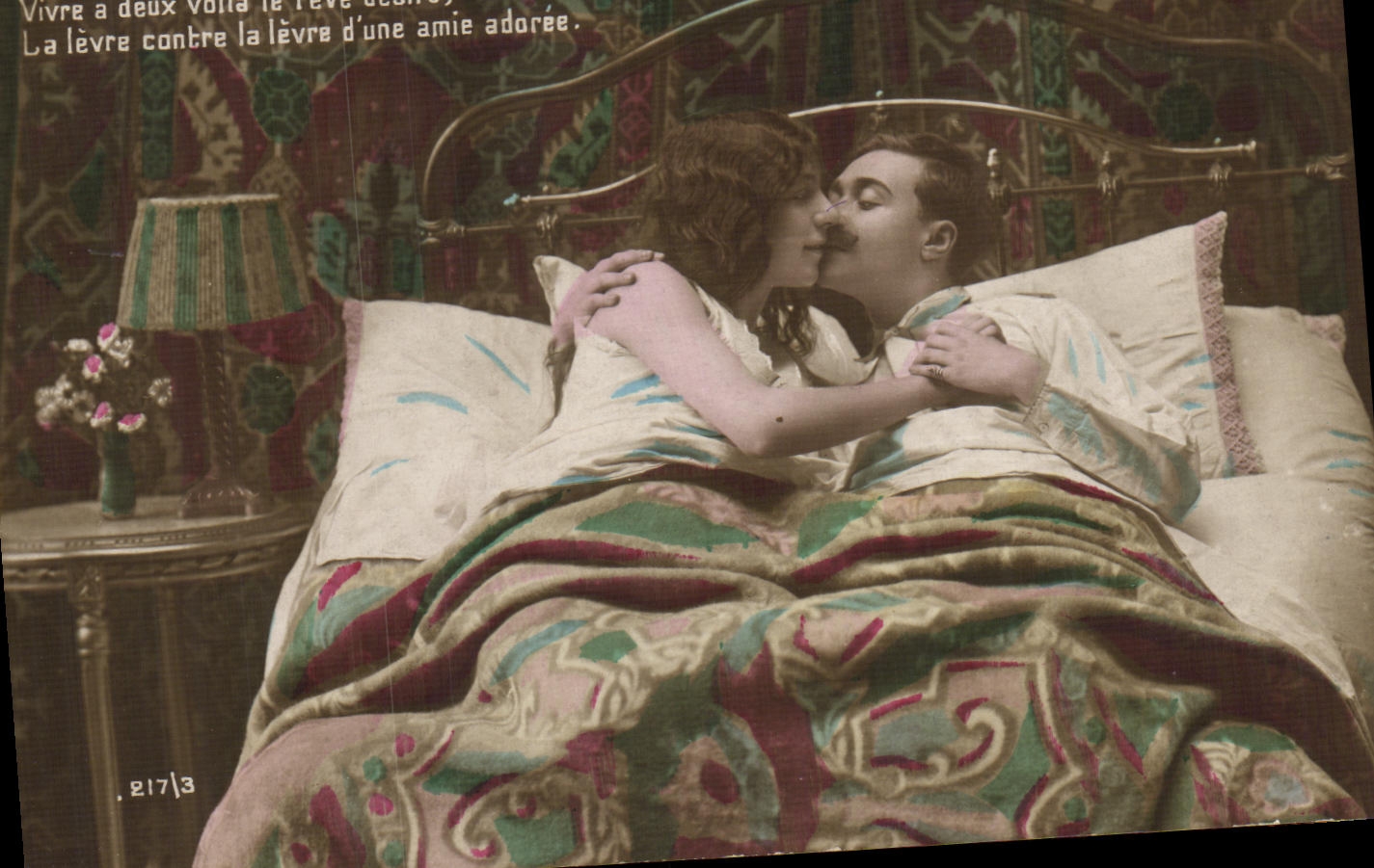 CPA Militaria Poilu Femme 