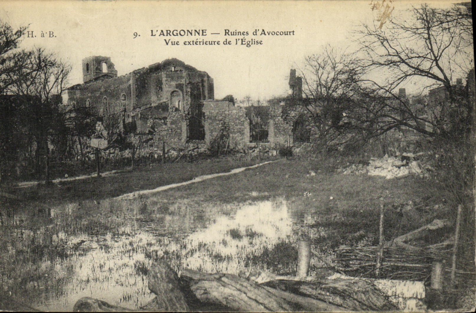 VINTAGE POSTCARD Militaria L Argonne Ruins D Avocourt Seen external of L Church