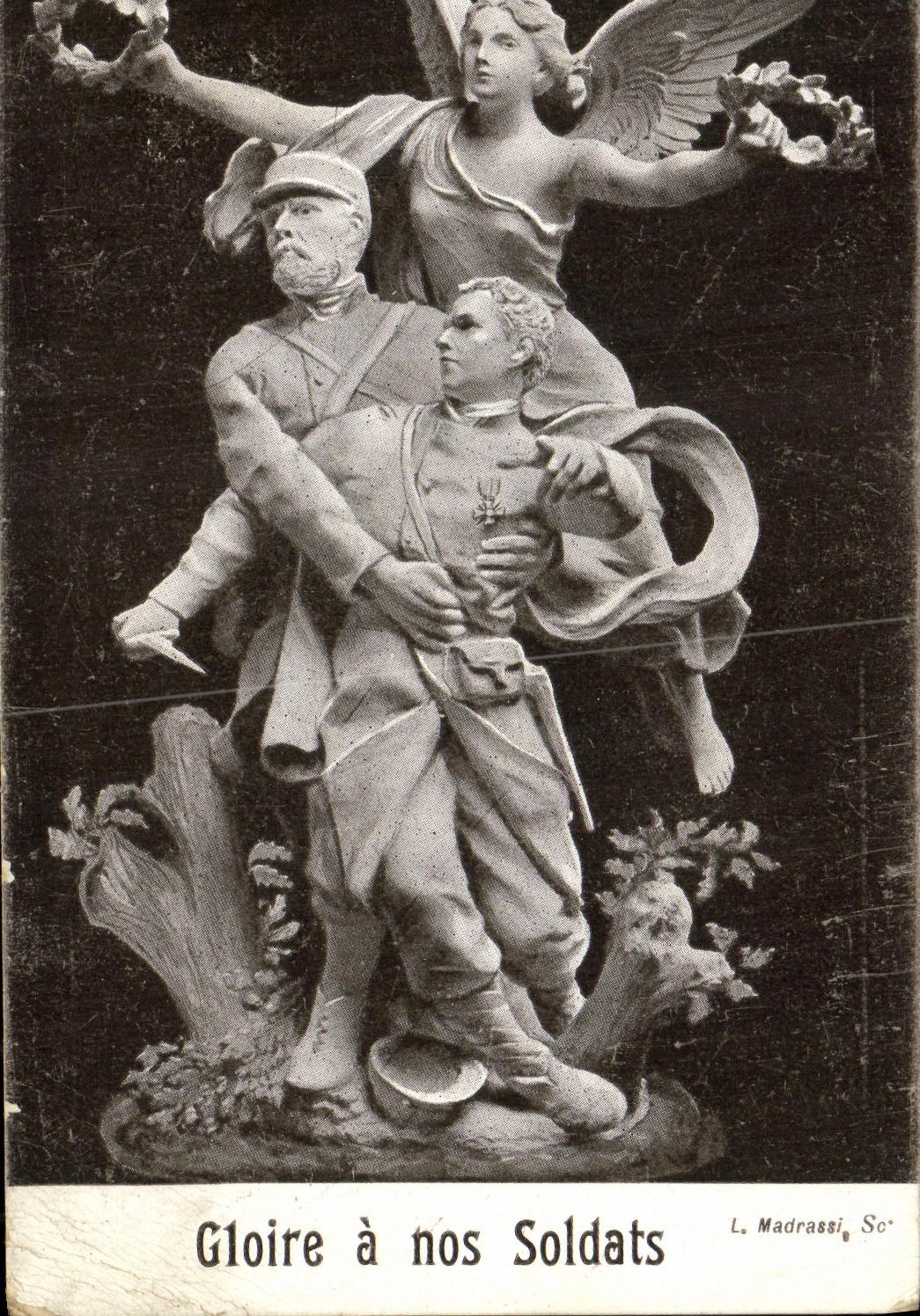 VINTAGE POSTCARD Militaria Gloire has our Soldiers