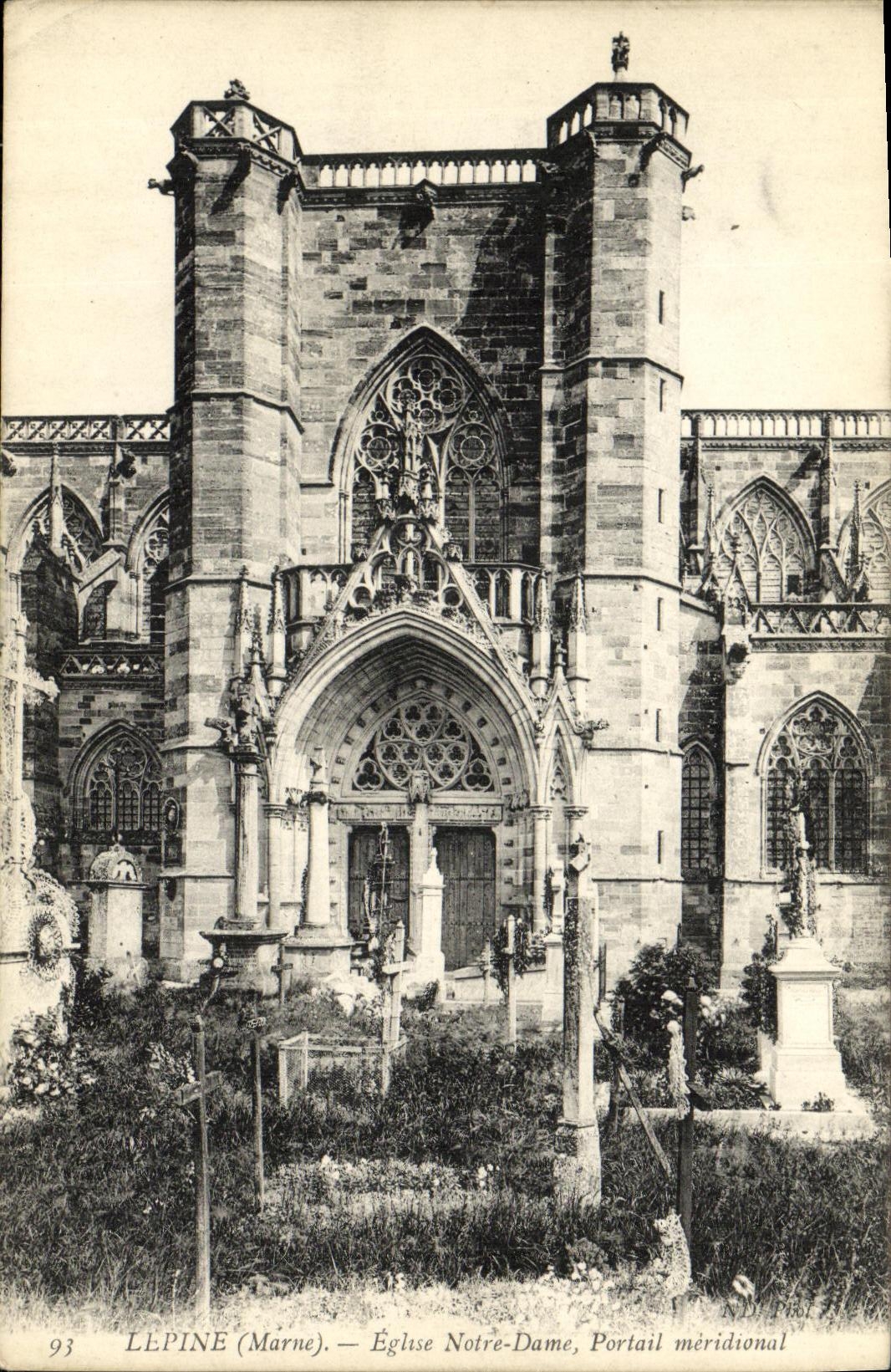 VINTAGE POSTCARD Lepine Church Notre Dame southernmost Gate