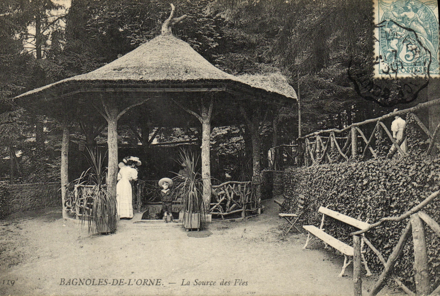CPA Bagnoles De L Orne La Source des Fees