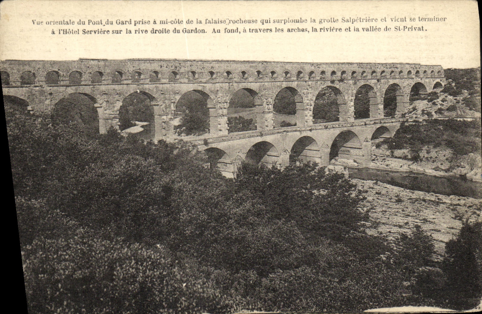CPA Pont du Gard Nimes