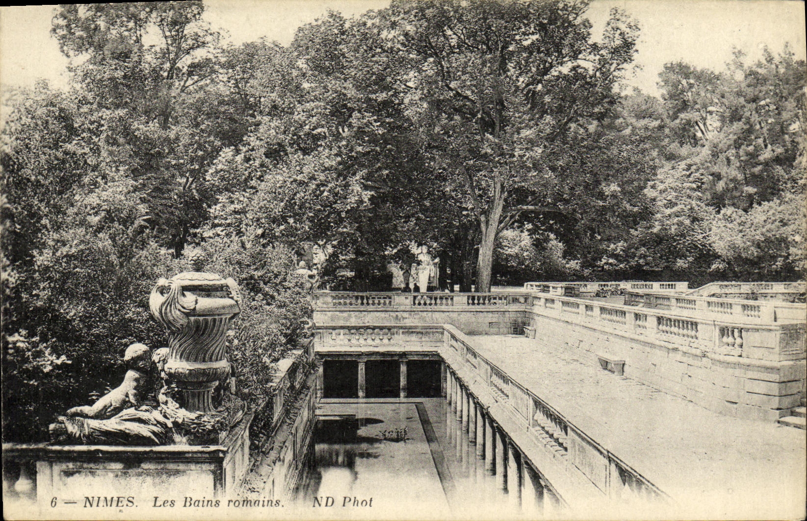 CPA Nimes Les Bains Romnins