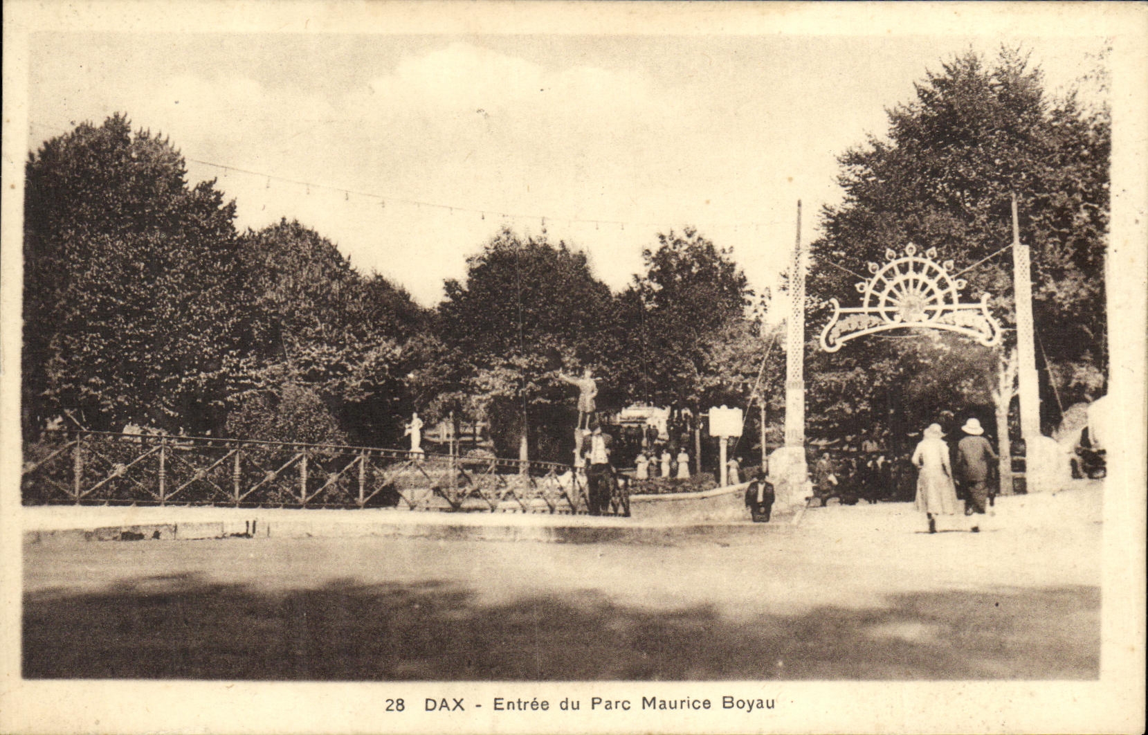 La POSTAL Dax de la VENDIMIA entro del intestino de Mauricio del parque