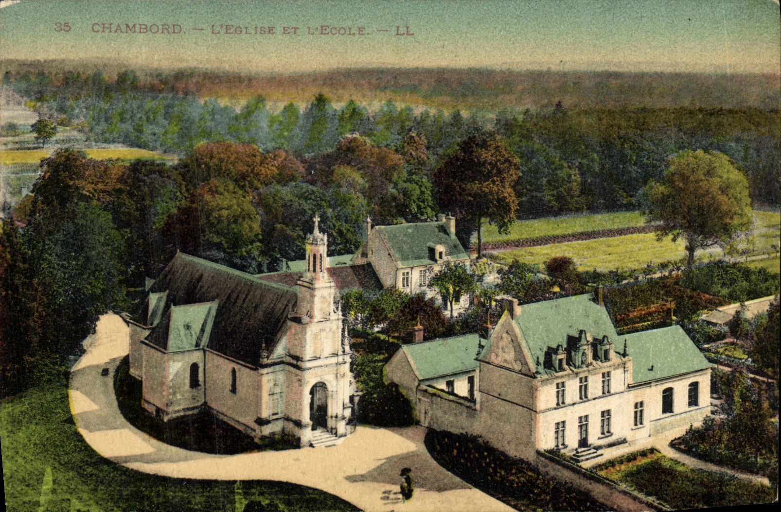 CPA Chambord Le Chateau L Eglise et L Ecole