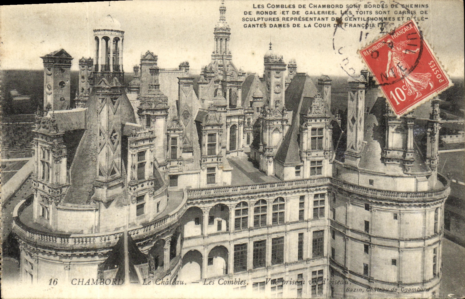 CPA Les Combles de Chambord sont bordes de chemins de ronde et de galeries