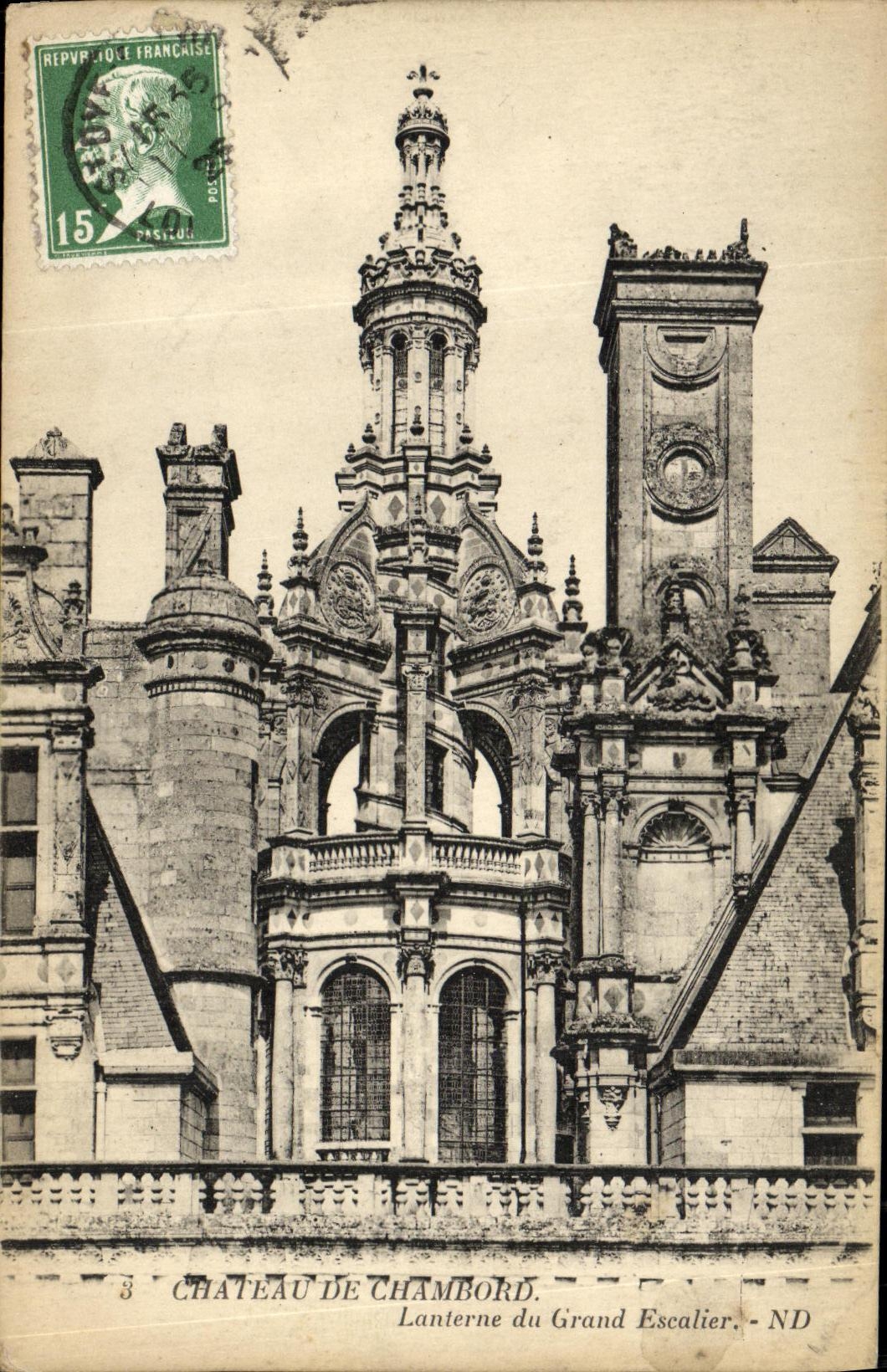 CPA Chateau de Chambord Lanterne du Grand Escalier
