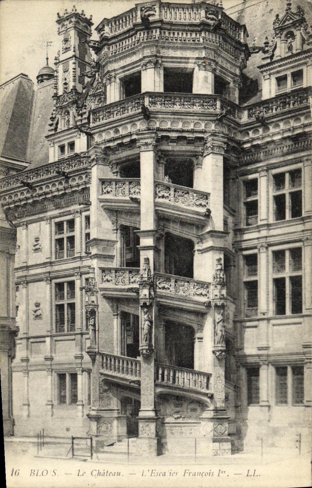 CPA Blois Le Chateau L Escalier Francois 1er