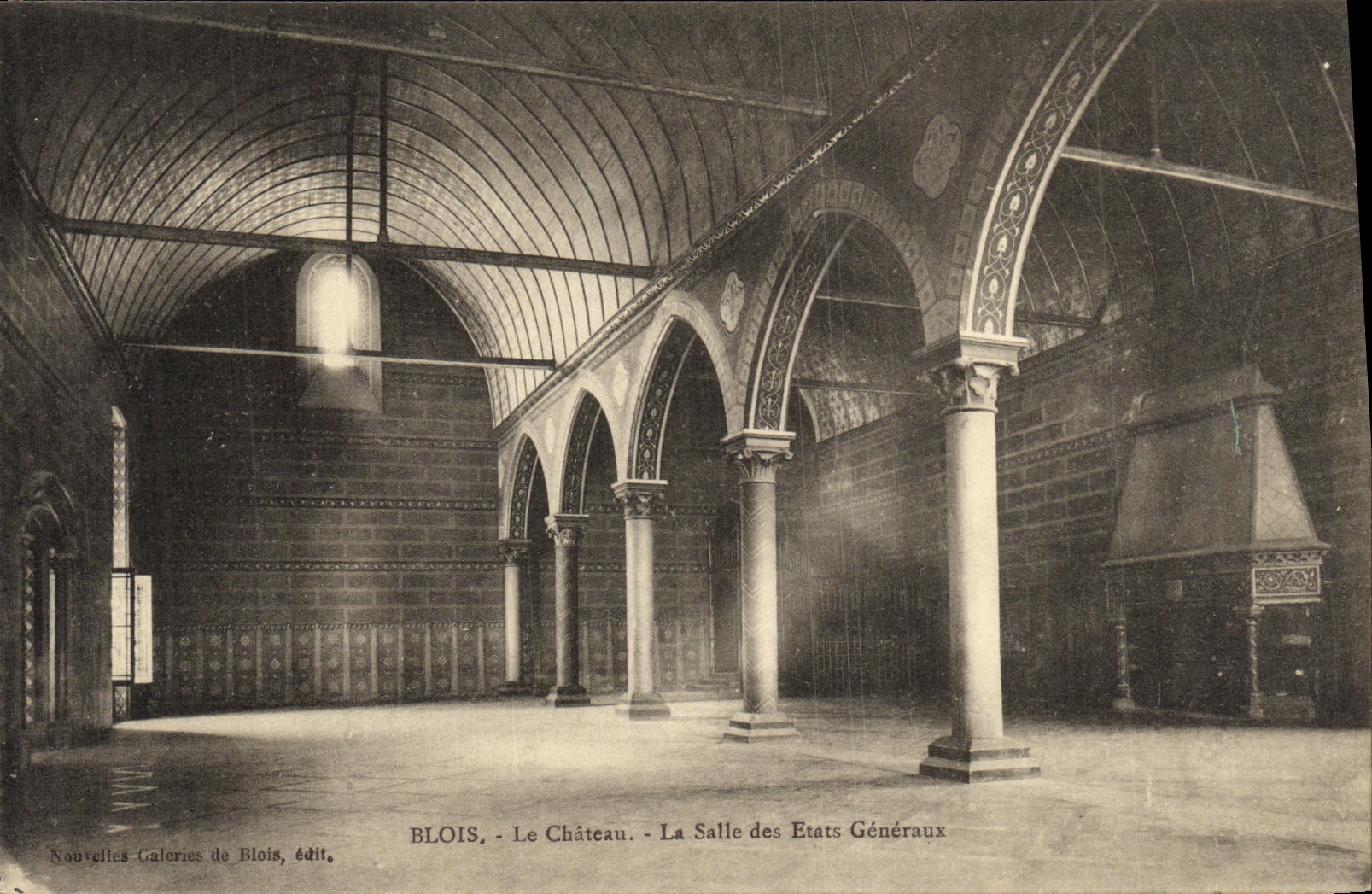 CPA Blois Le Chateau La Salle des Etats Generaux