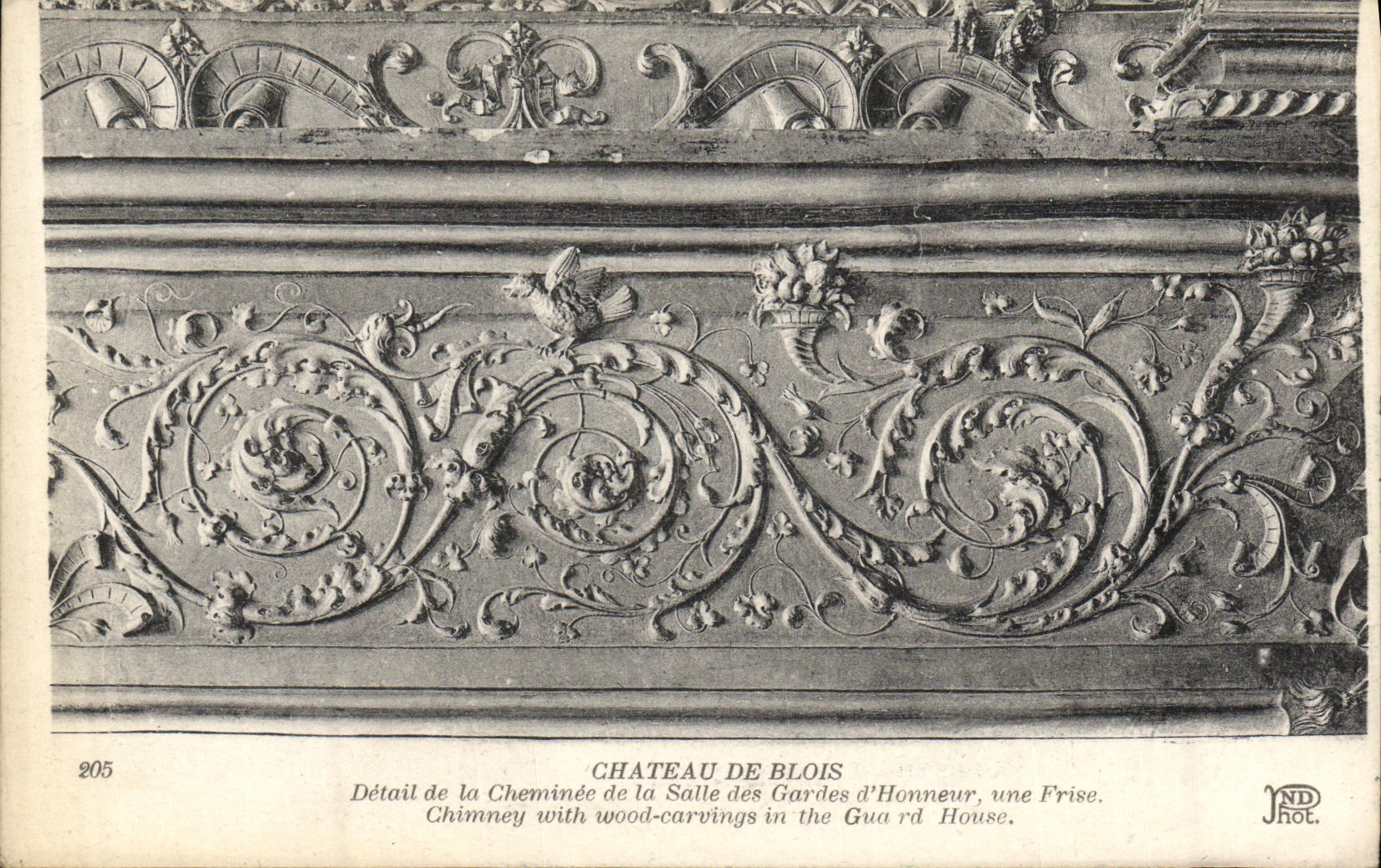 CPA Chateau de Blois Detail de la Cheminee de la Salle des Gardes d Honneur une Frise