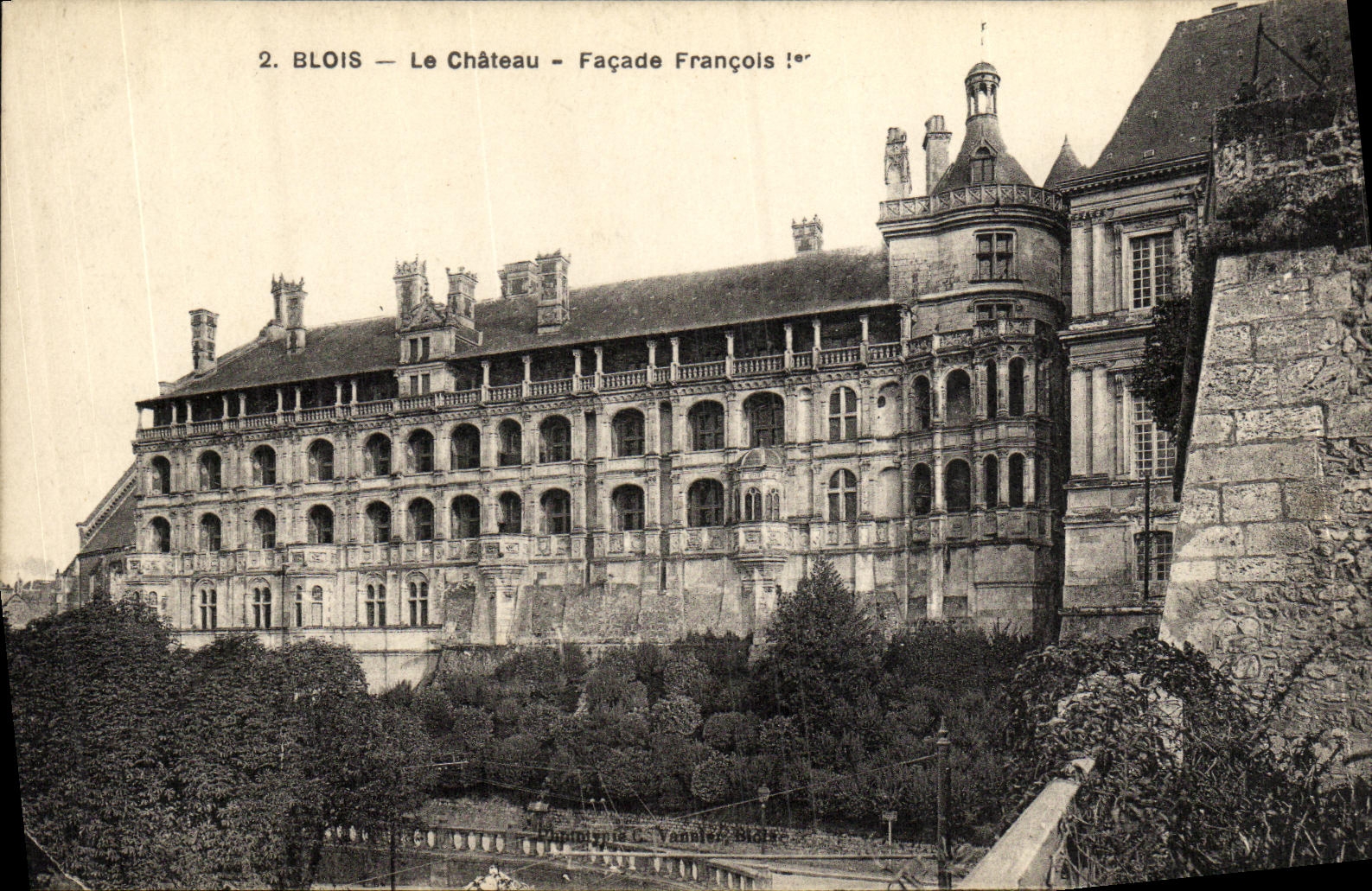 CPA Blois De Chateau Vue de la Facade Francois 1er