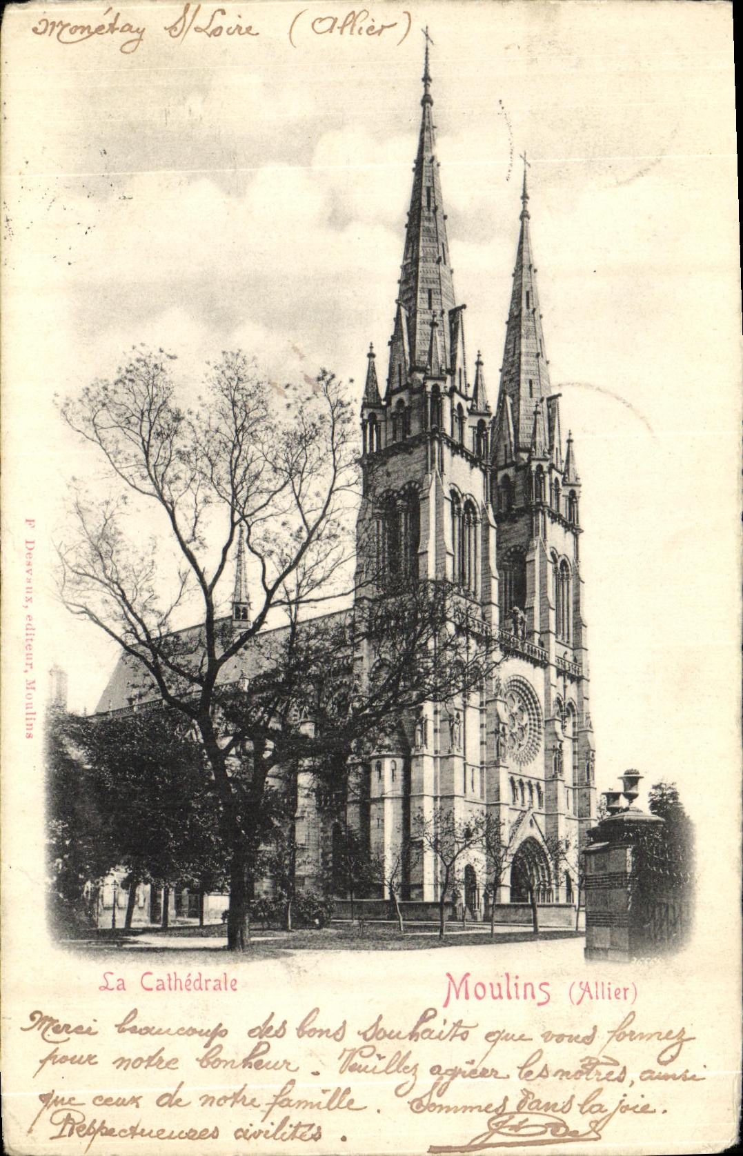 VINTAGE POSTCARD Moulins the malcoiffee