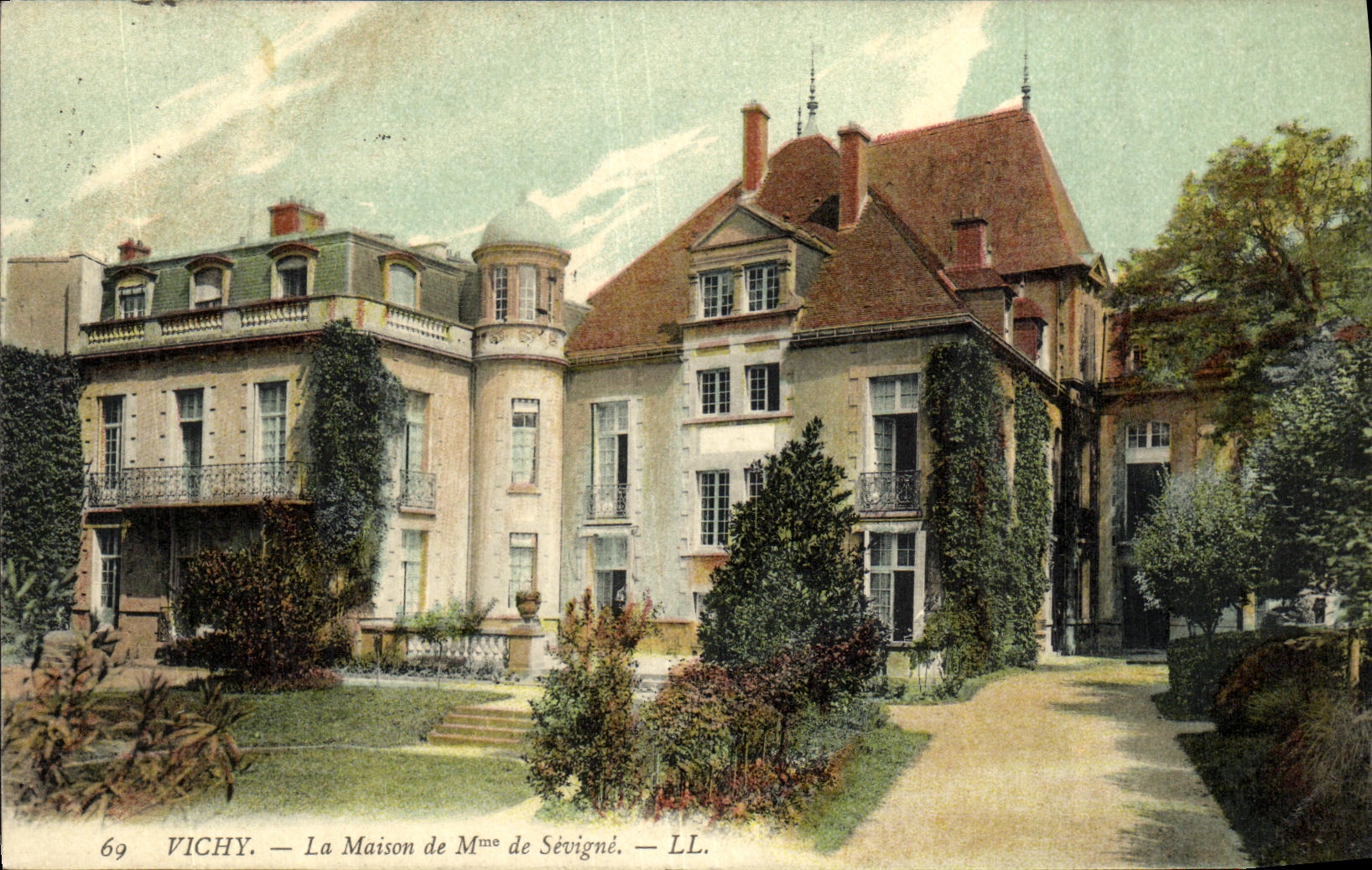 CPA Vichy La Maison de Mme de Sevigne
