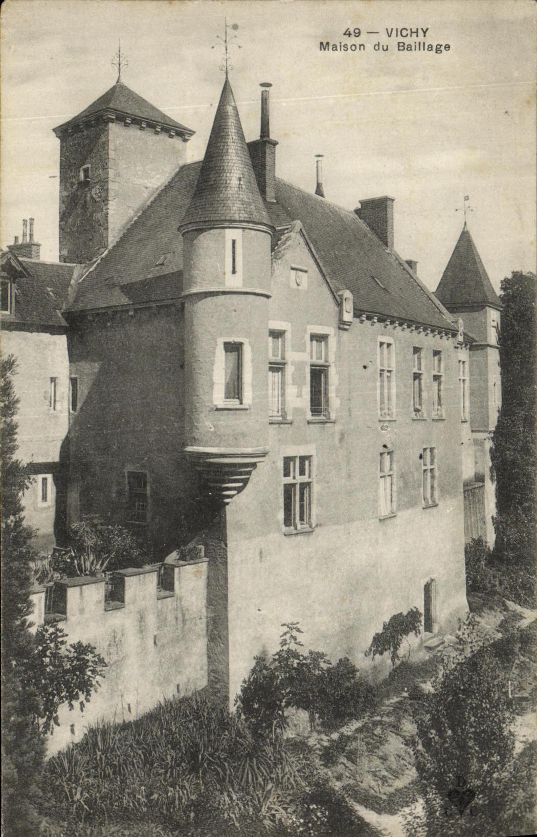 VINTAGE POSTCARD Vichy House of Baillage
