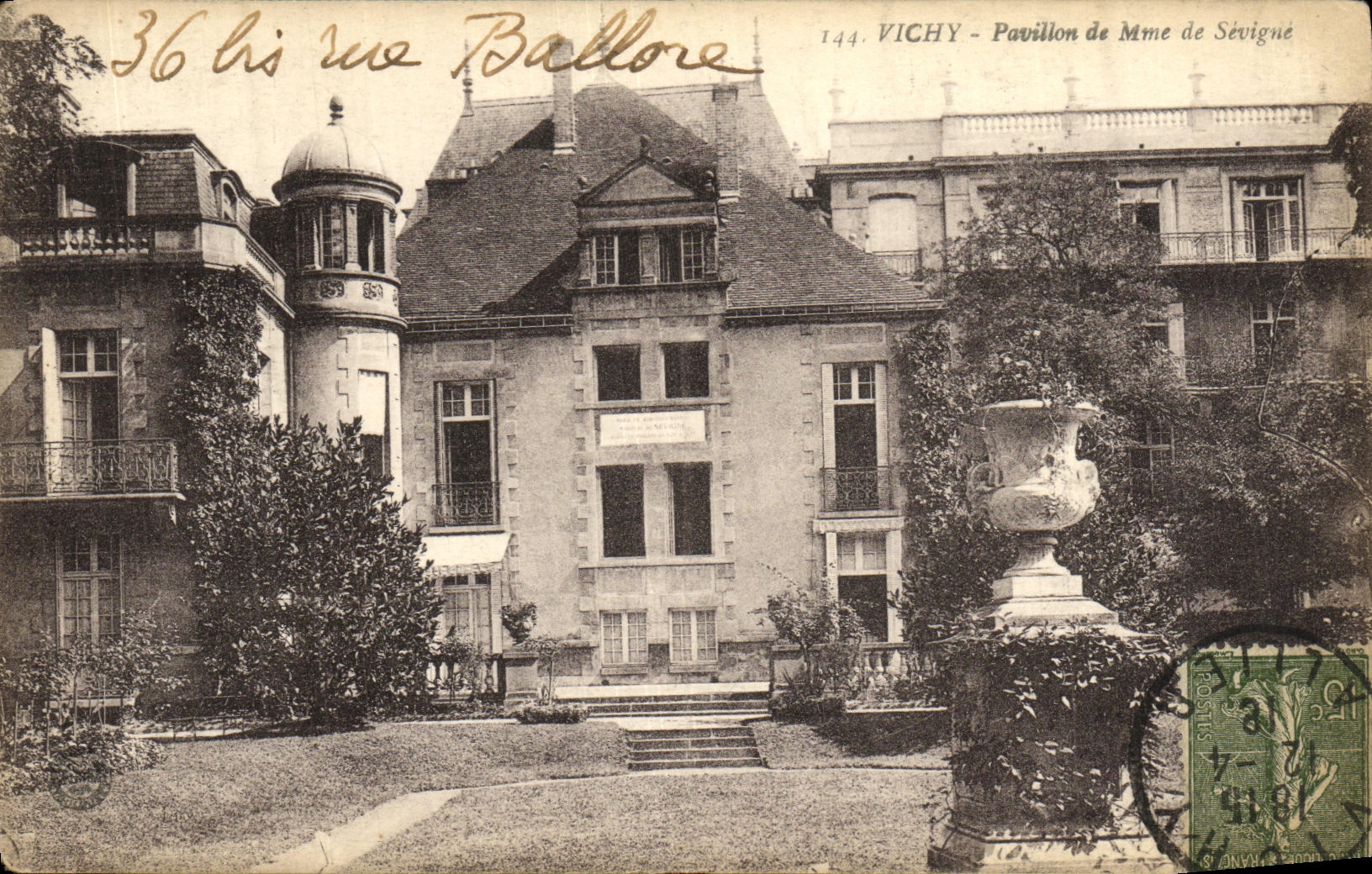 VINTAGE POSTCARD Vichy House of Mrne de Sevigne