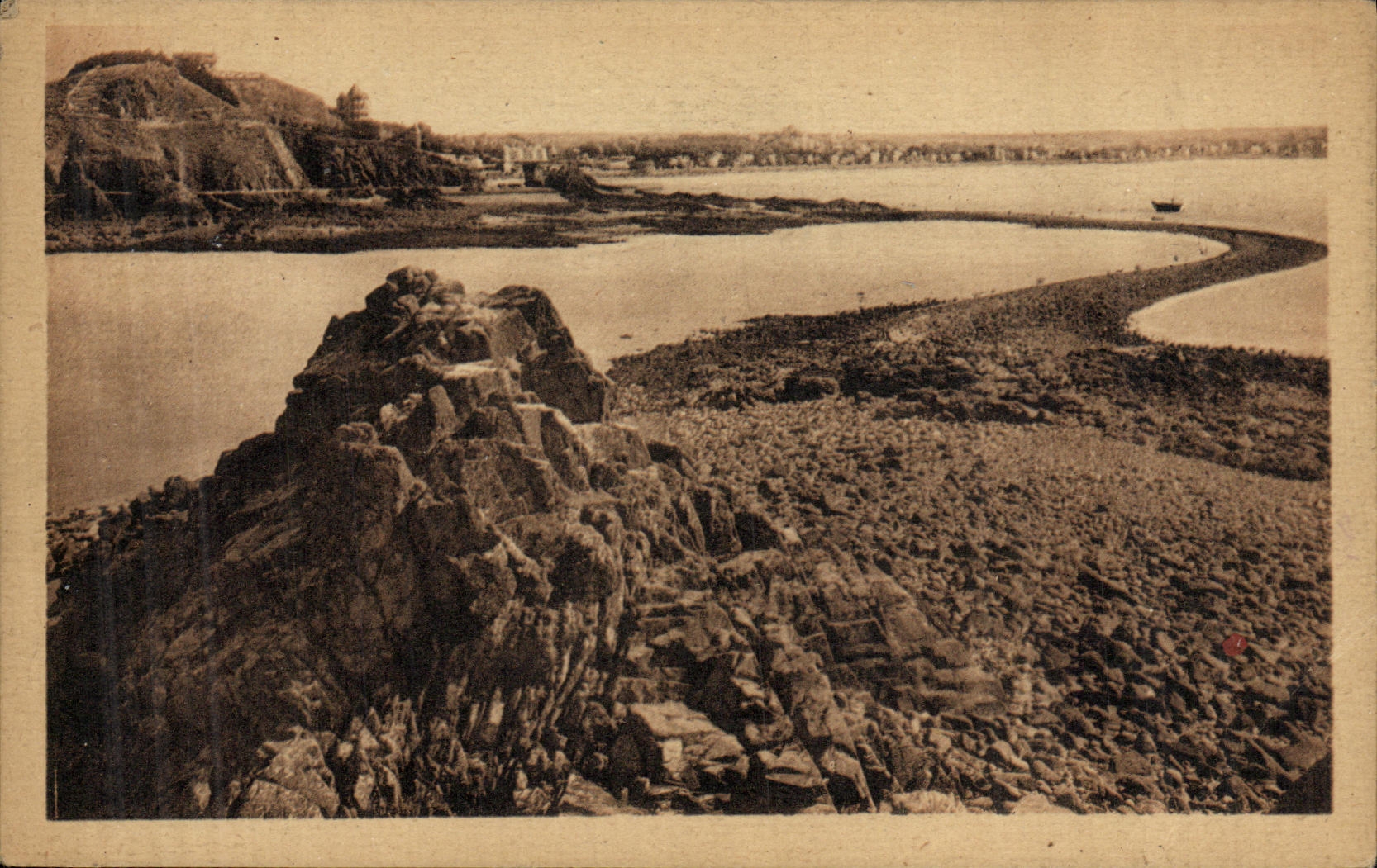 VINTAGE POSTCARD the Valley Andre the Passage of Verdelet