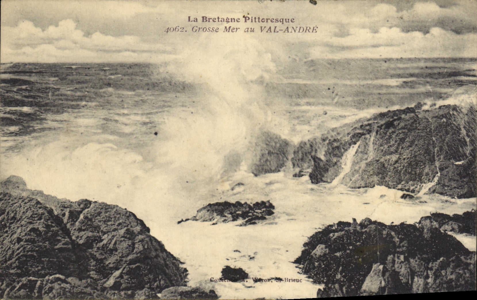 VINTAGE POSTCARD Valley Andre Heavy sea