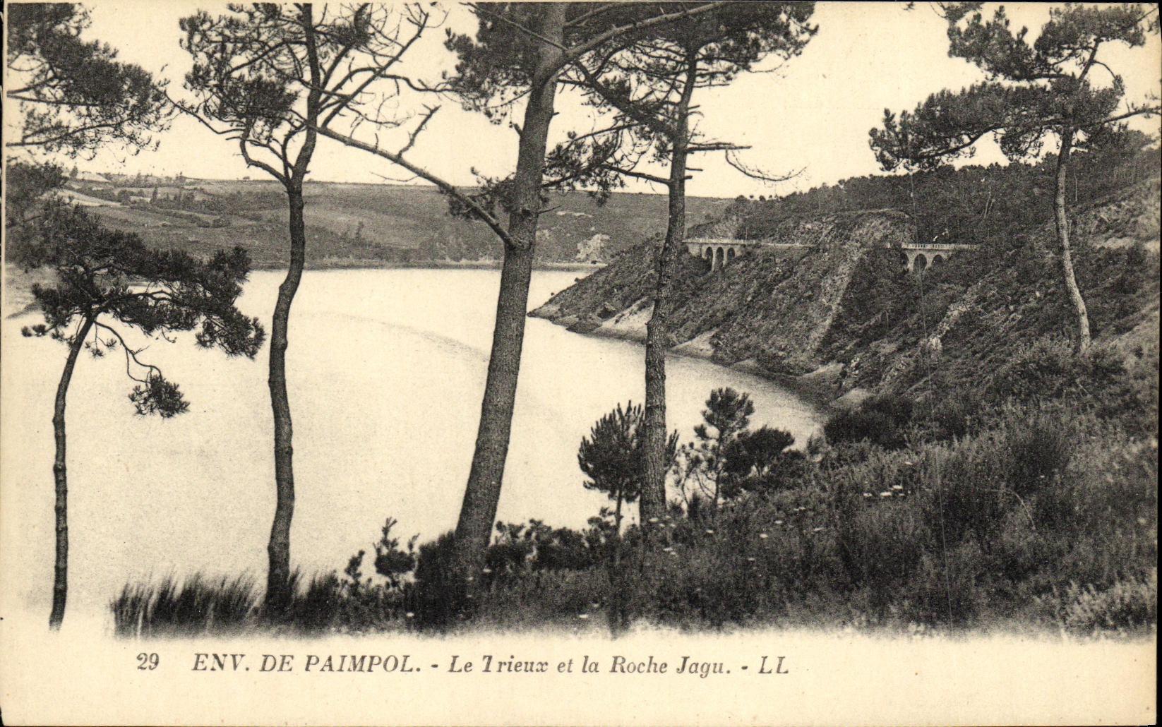 CPA Environs de Paimpol Le Trieux et la Roche Jagu