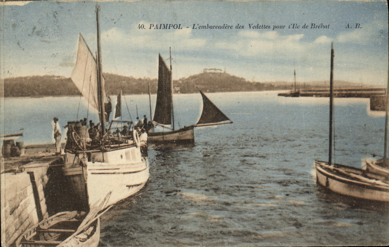 CPA Paimpol L embarcadere des Vedettes Pour l Ile de Brehat Bateaux