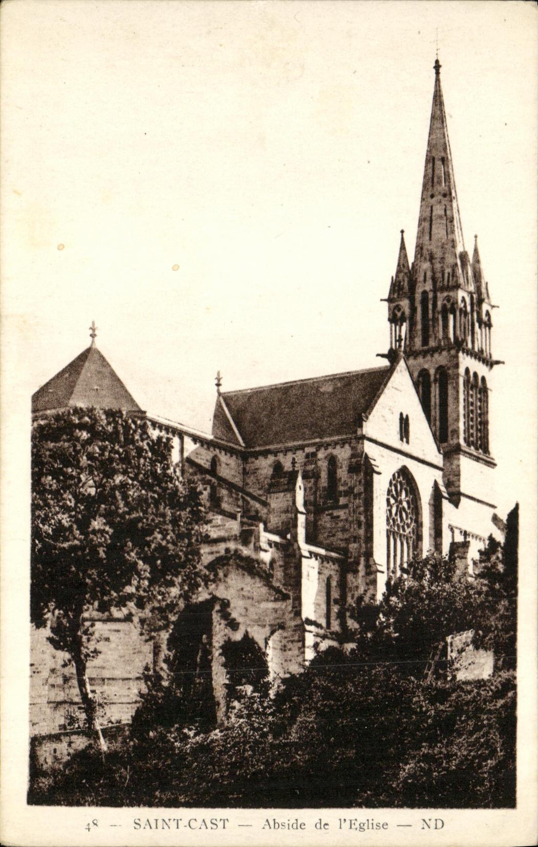 CPA Saint Cast Abside de L Eglise