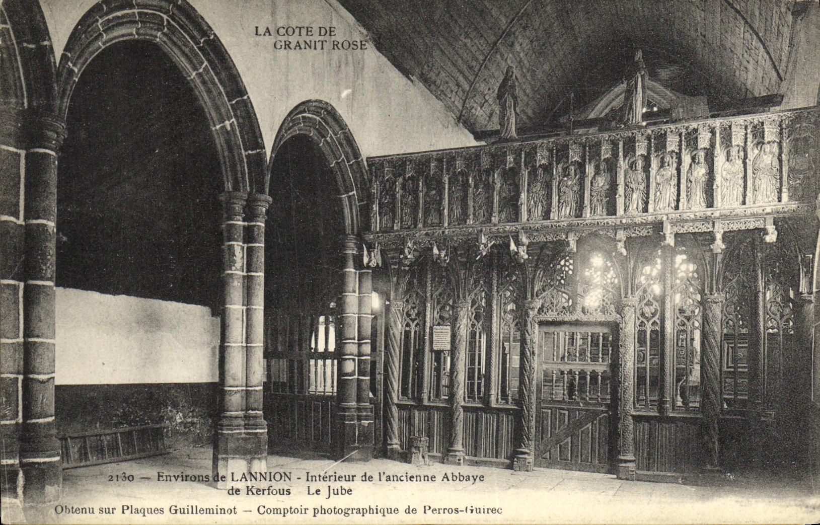 CPA Environs de Lannion Interieur de l ancienne Abbaye de Kerfous Le Jube