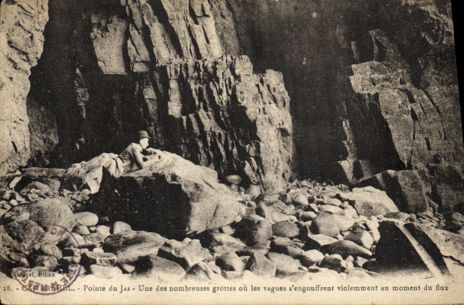 CPA Cap Frehel Pointe du Jas Une des nombreuses grottes