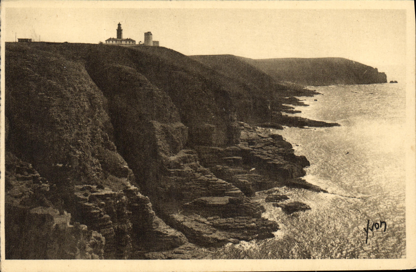 CPA Cap Frehel Les Douves et le Semaphore