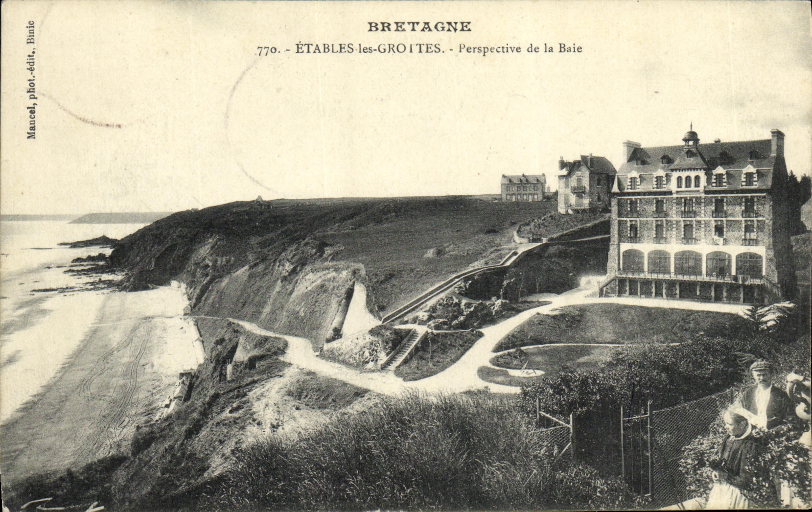 CPA Etables les Grottes Perspective de la Baie