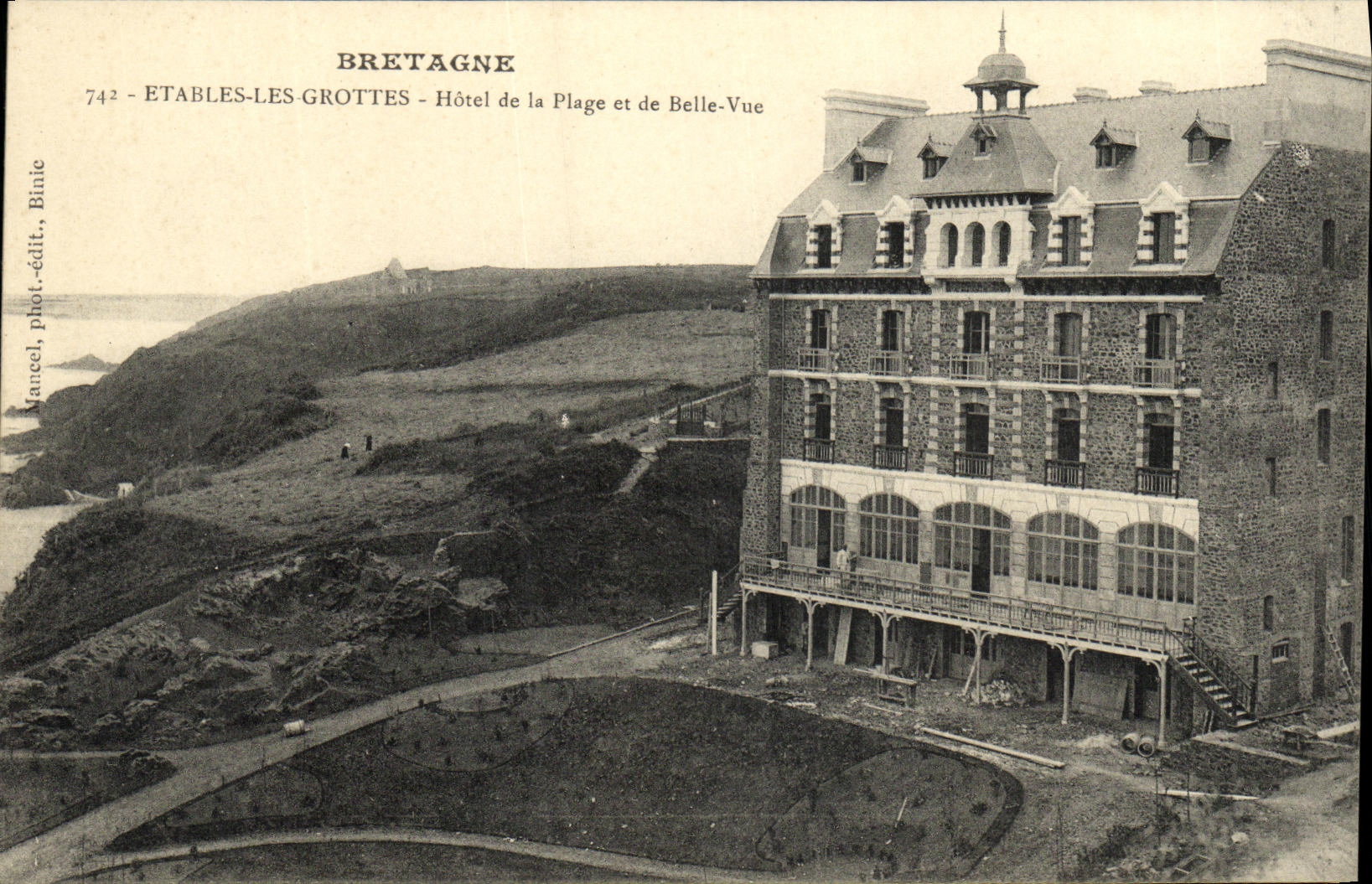 CPA Etables La Grotte Hotel de la Plage et de Belle Vue