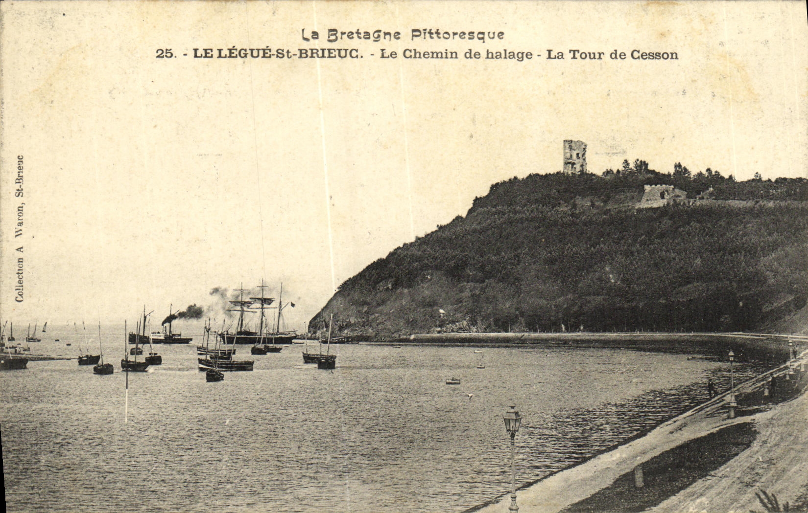 CPA Le Legue St Brieuc Le Chemin de halage La Tour de Cesson Bateaux