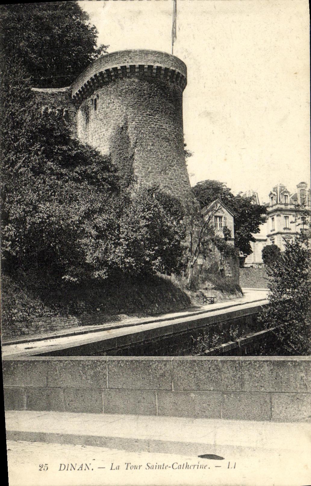 CPA Dinan La Tour Sainte Catherine