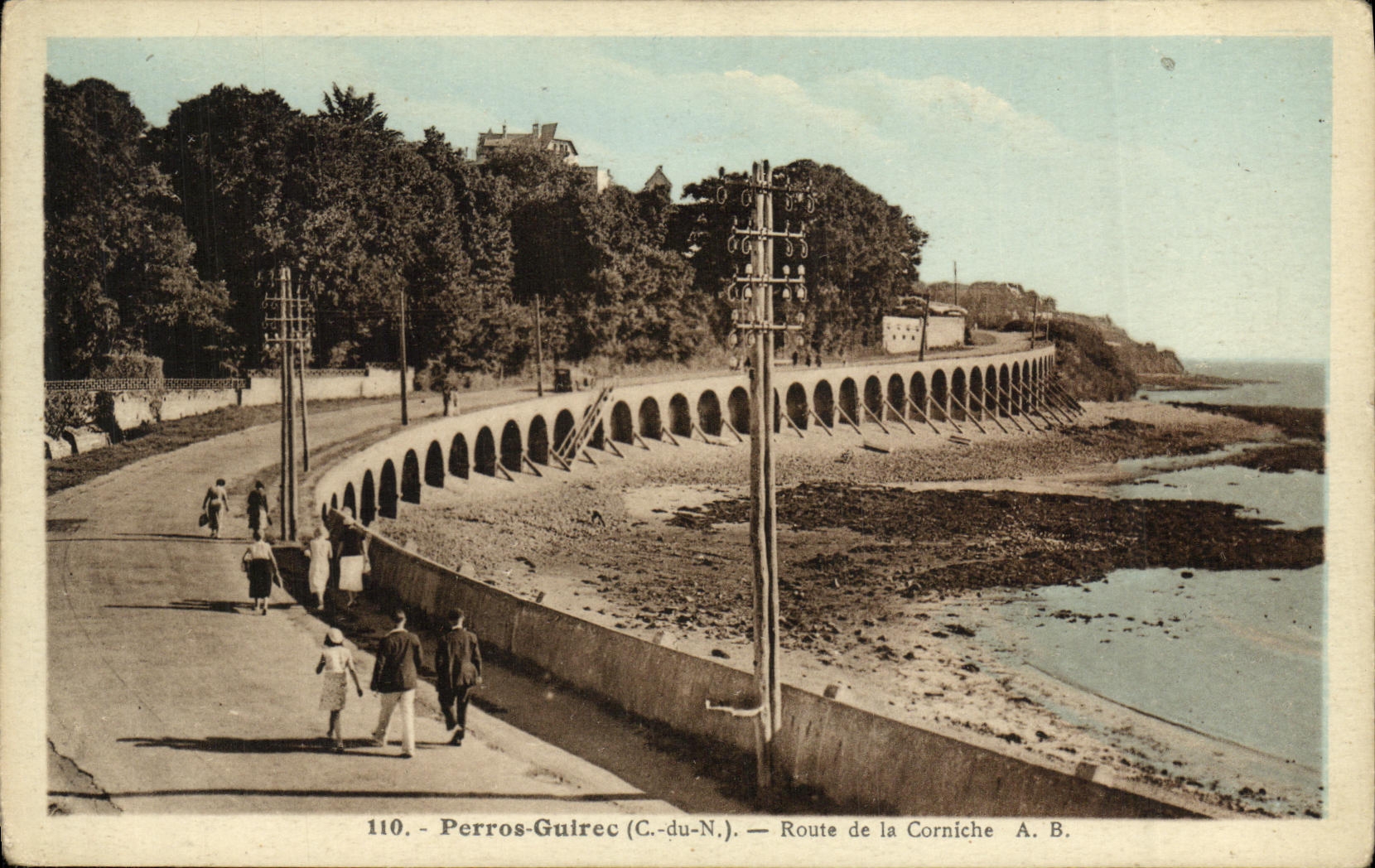 CPA Perros Guirec Route de la Corniche