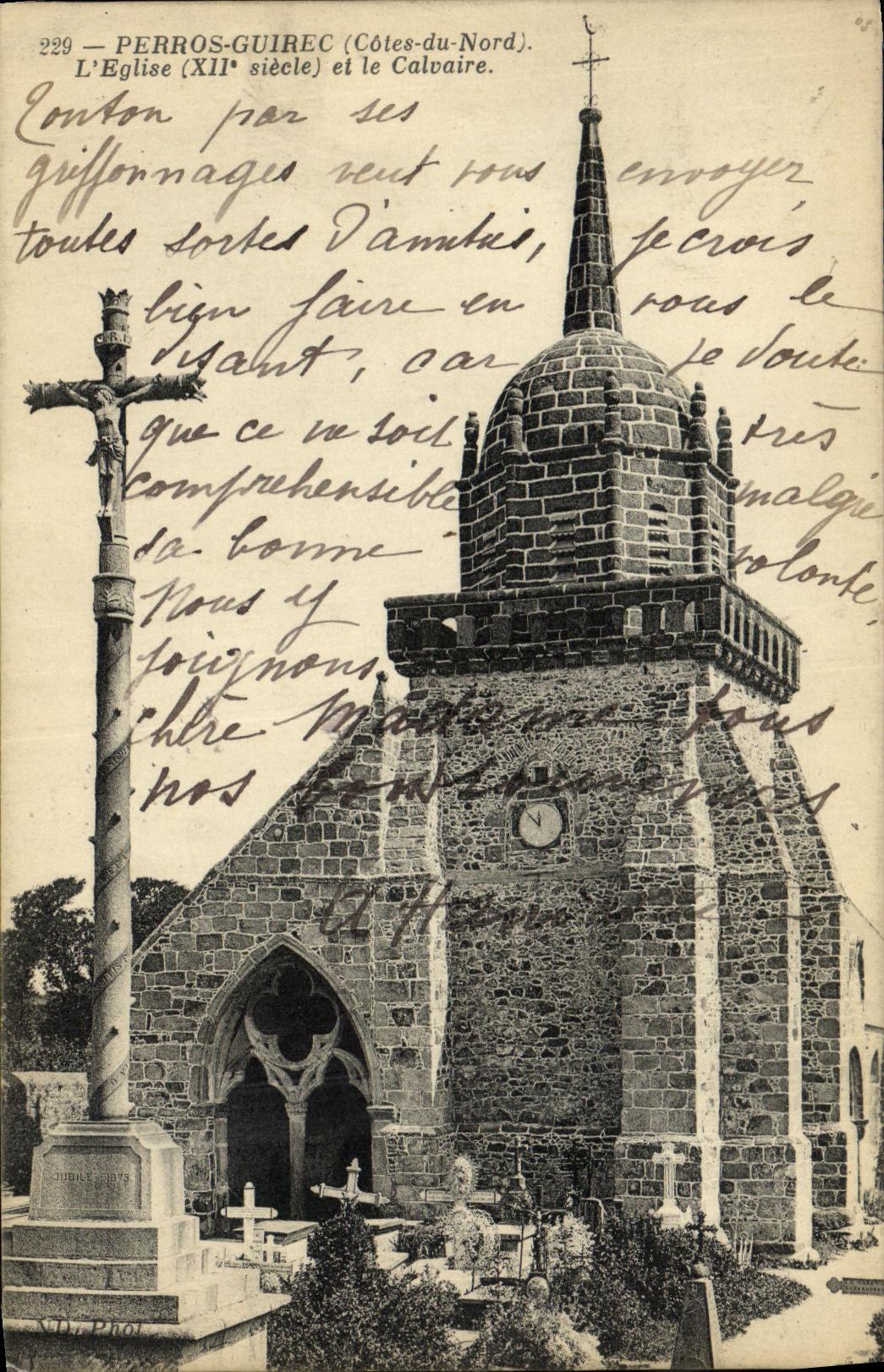 CPA Perros Guirec L Eglise et le Calvaire