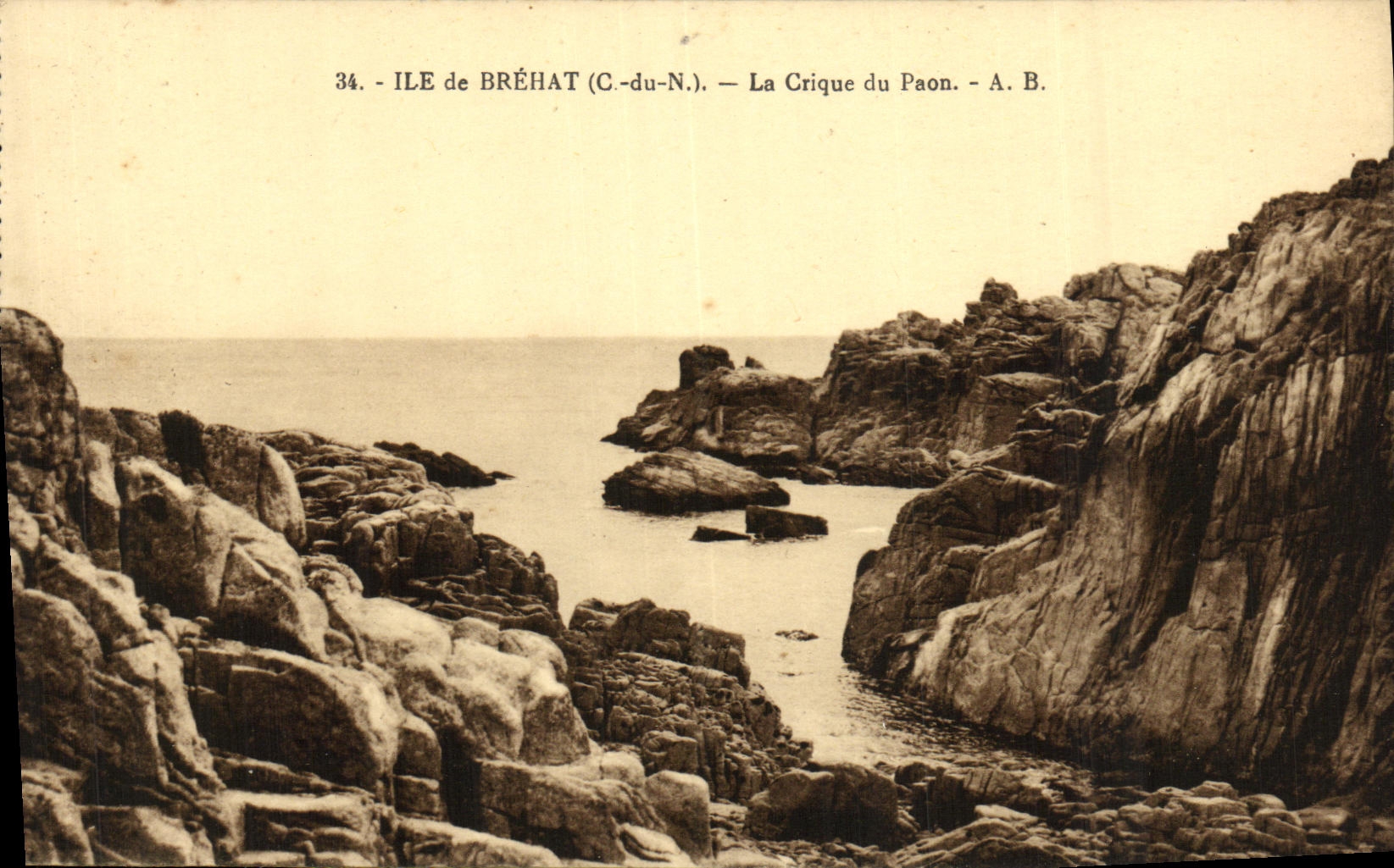 VINTAGE POSTCARD Island of Brehat the Split of the Peacock