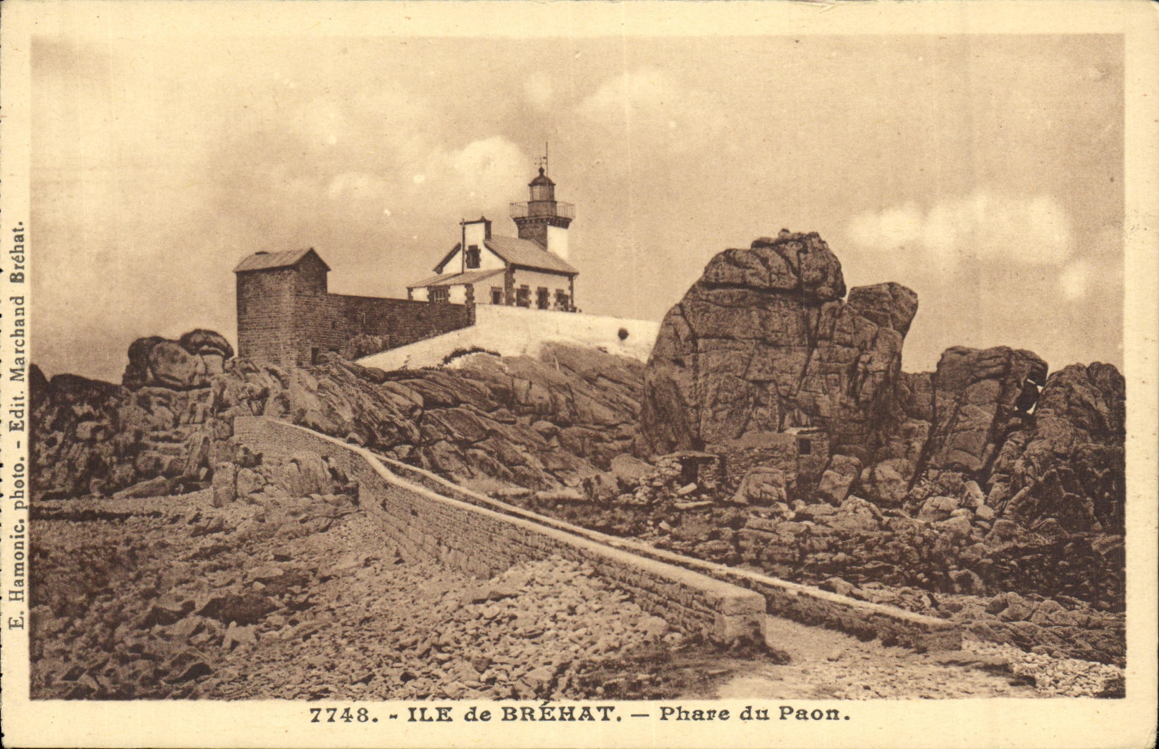VINTAGE POSTCARD Island of Brehat Lighthouse of the Peacock