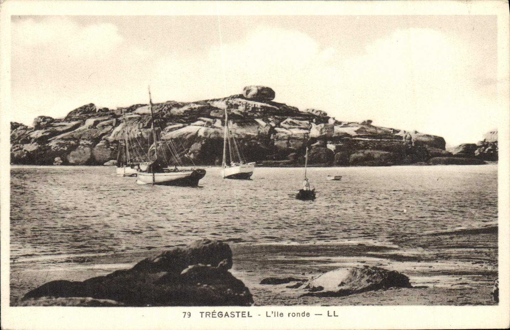 CPA Tregastel L Ile Ronde