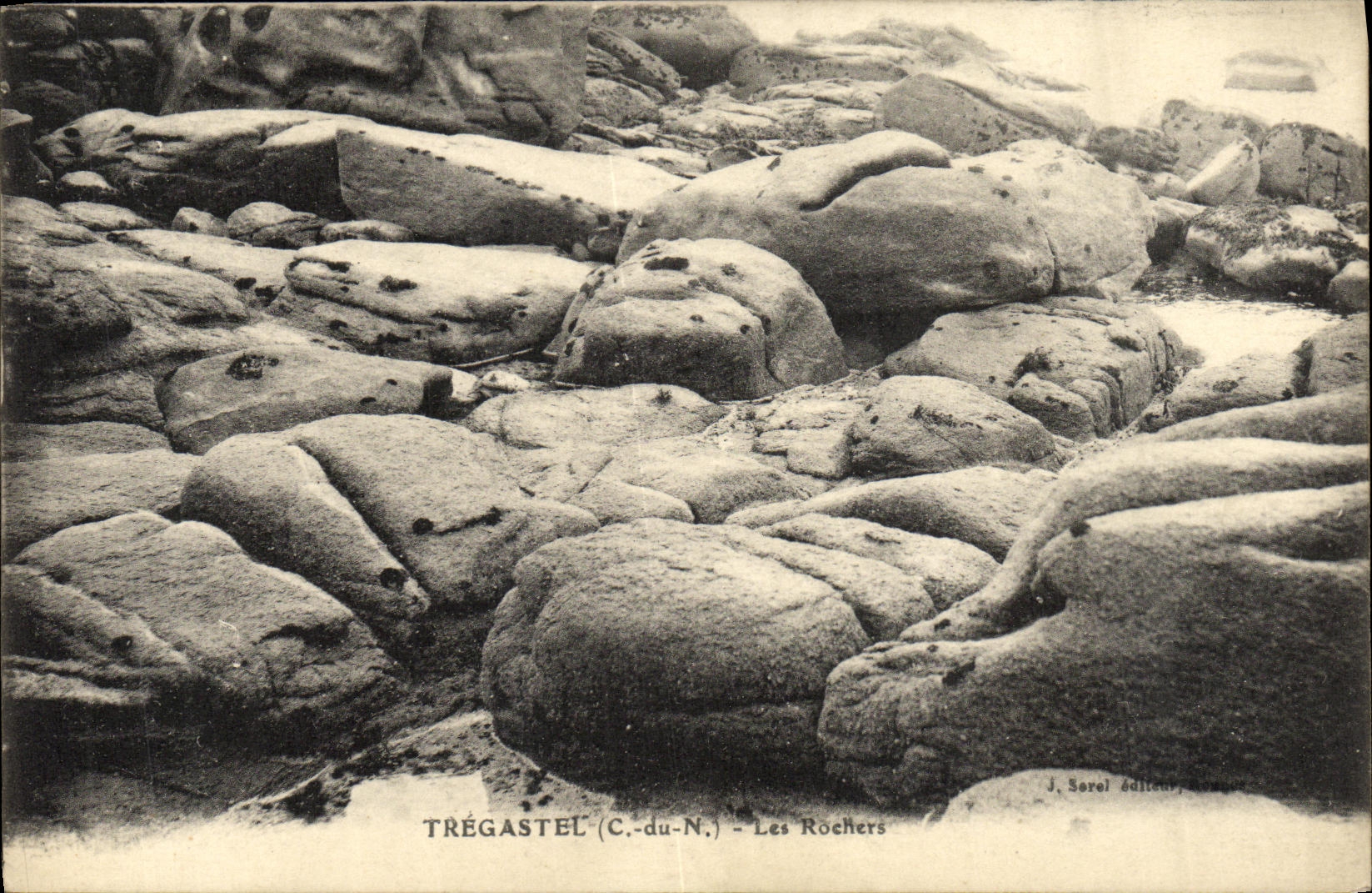 CPA Tregastel Les Rochers