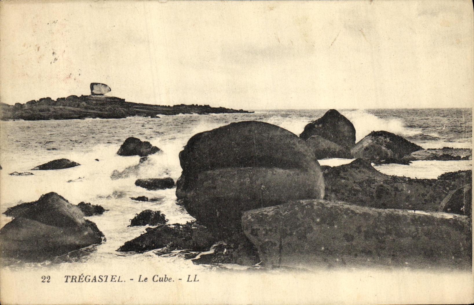 CPA Tregastel Le Cube