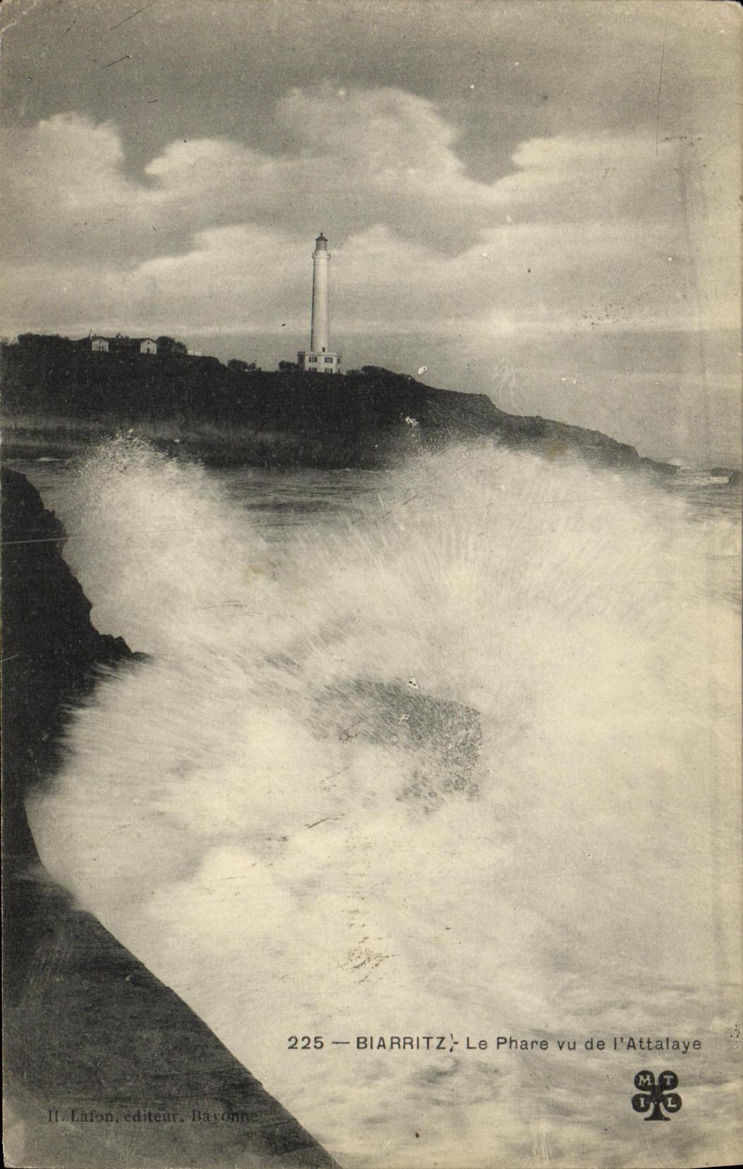 CPA Biarritz Le Phare vu de l Attataye