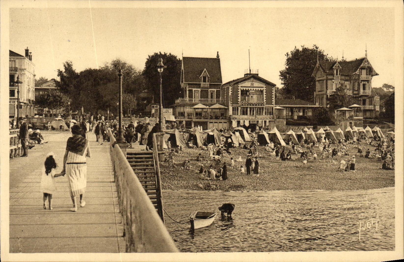 CPA Arcachon Un Coin de la Plage