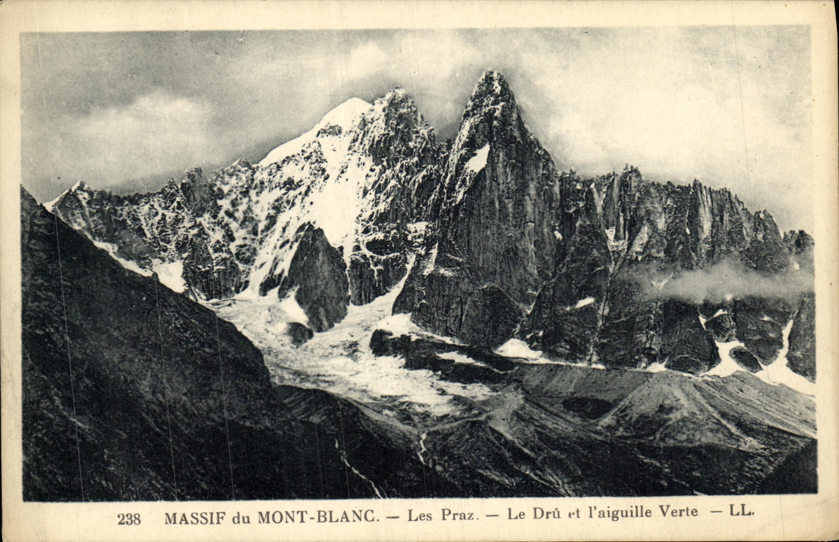 VINTAGE POSTCARD Massive of Mont Blanc Praz Thickly and L switch Verte