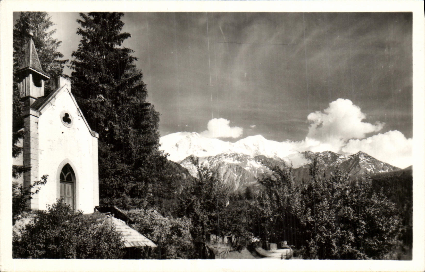 VINTAGE POSTCARD Servoz Vault of the Lake and Mont Blanc