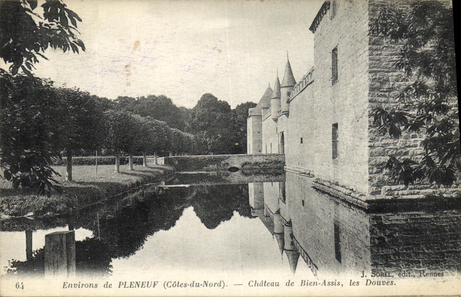 CPA Environs de Pleneuf Chateau de Bien Assis les Douves