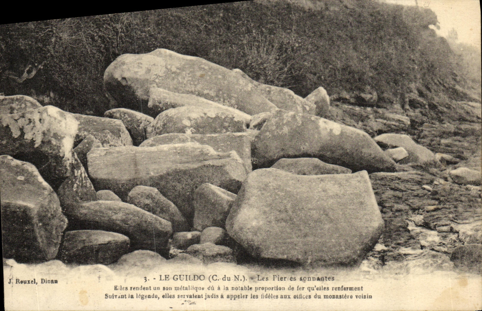 CPA Le Guildo Les pierres sonnantes