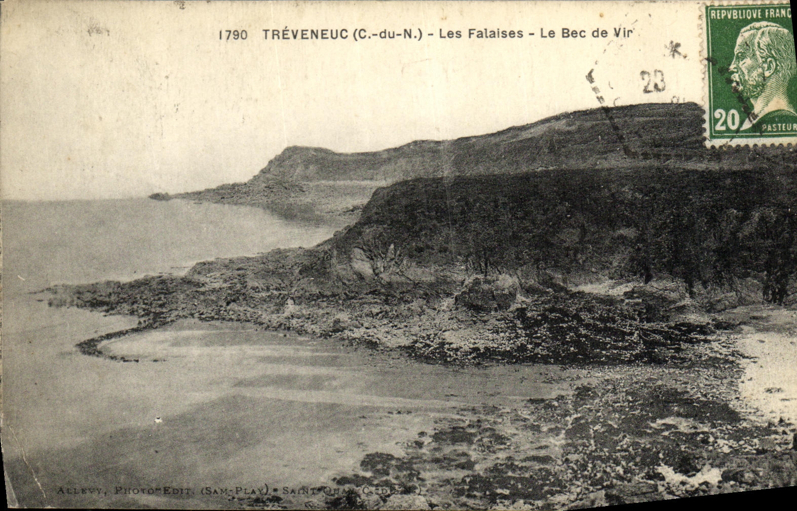 CPA Treveneuc Les Falaises Le Bec De Vir