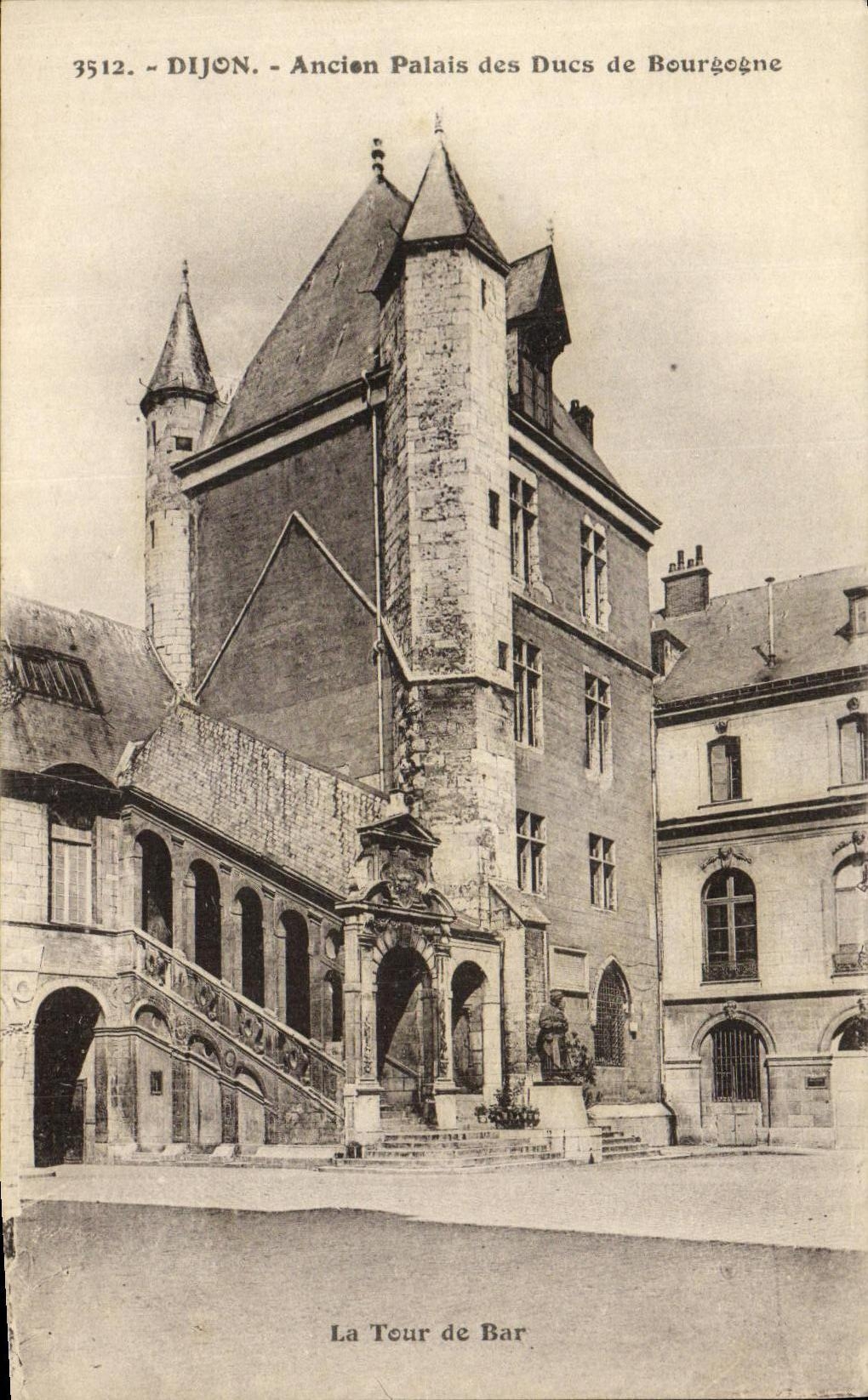 CPA Dijon Ancion Palais des Ducs de Bourgogne